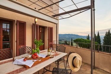 Luxury Apartment With Breathtaking Views Over Tuscany